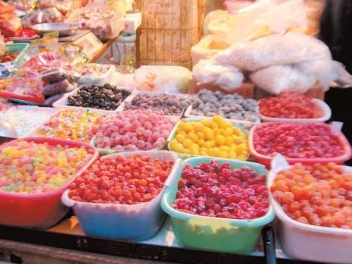 我在網(wǎng)上開(kāi)了店賣預(yù)包裝散裝食品的,要辦理營(yíng)業(yè)執(zhí)照和食品經(jīng).